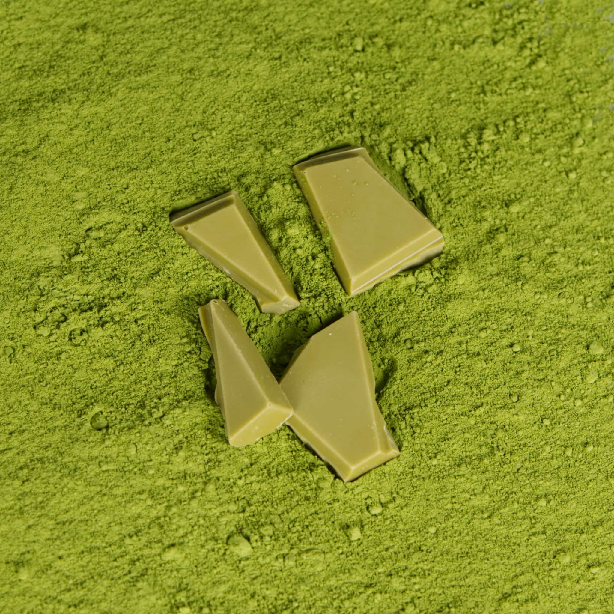 Matcha-Beutel mit weisser Schokolade