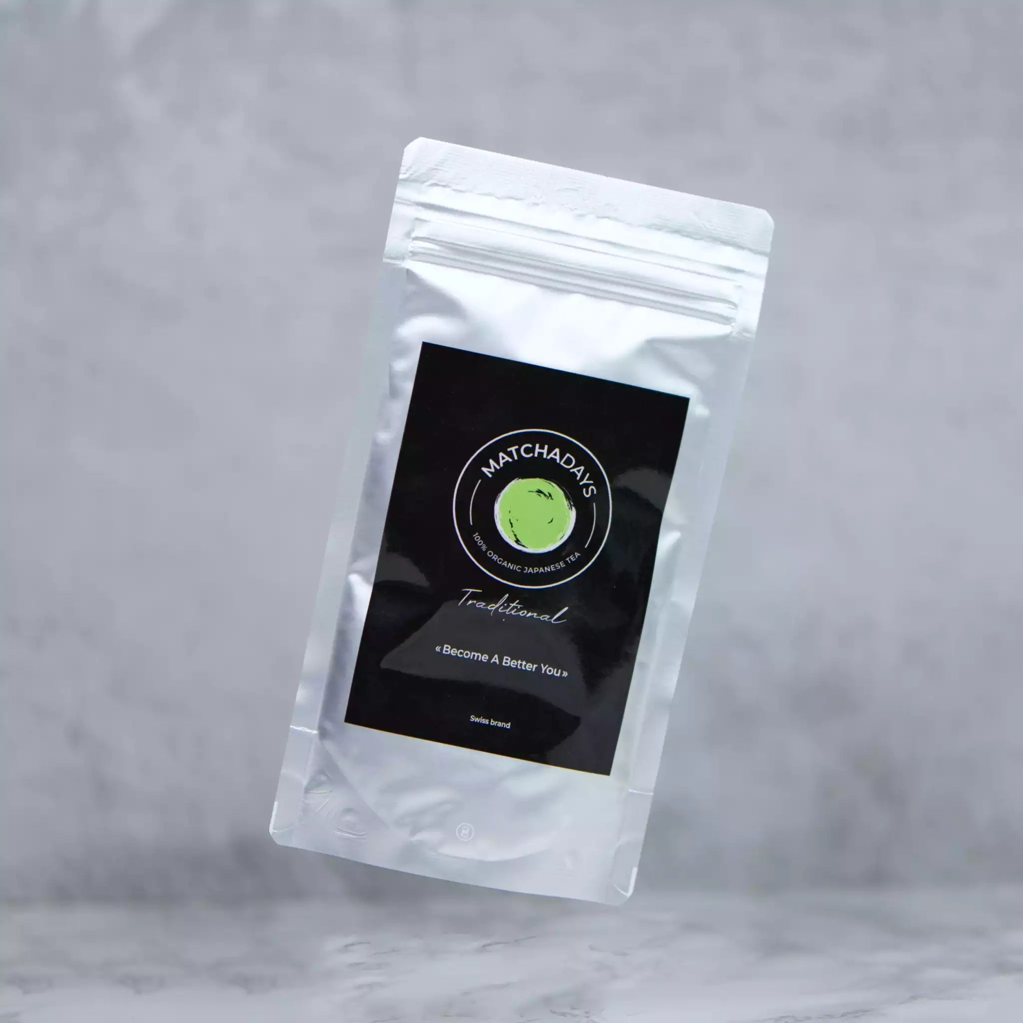 Sachet fermé hermétiquement de matcha traditionnel bio 50g de chez matchadays