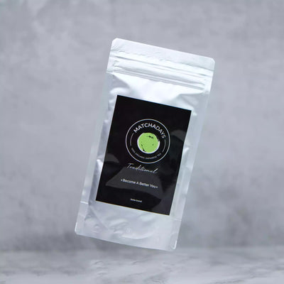 Sachet fermé hermétiquement de matcha traditionnel bio 50g de chez matchadays